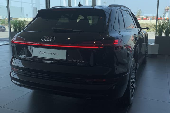 Audi e-tron